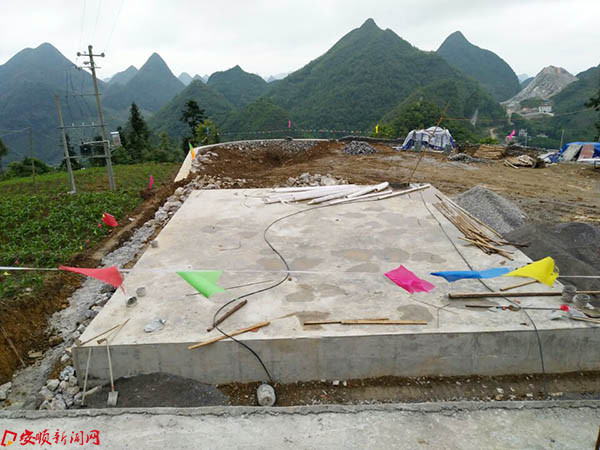 建成的鼠场坡饮水工程蓄水池2.jpg 建成的鼠场坡饮水工程蓄水池2.jpg