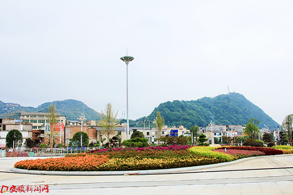 04 - 中心花坛.jpeg