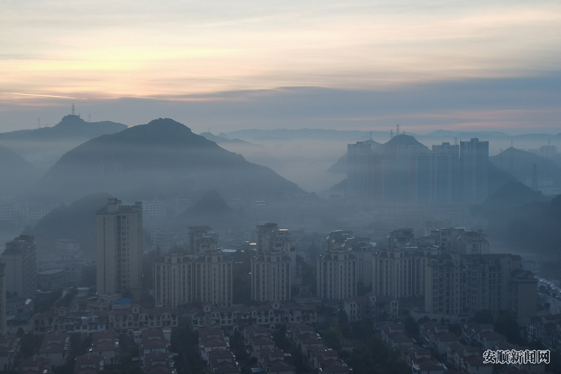 晨雾锁城似仙境4