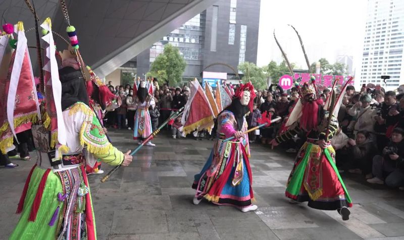安顺地戏《封神演义之哪吒闹海》亮相贵阳越-FZ1002493438.jpg