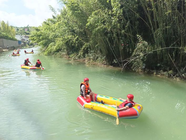 翠河漂流.jpg