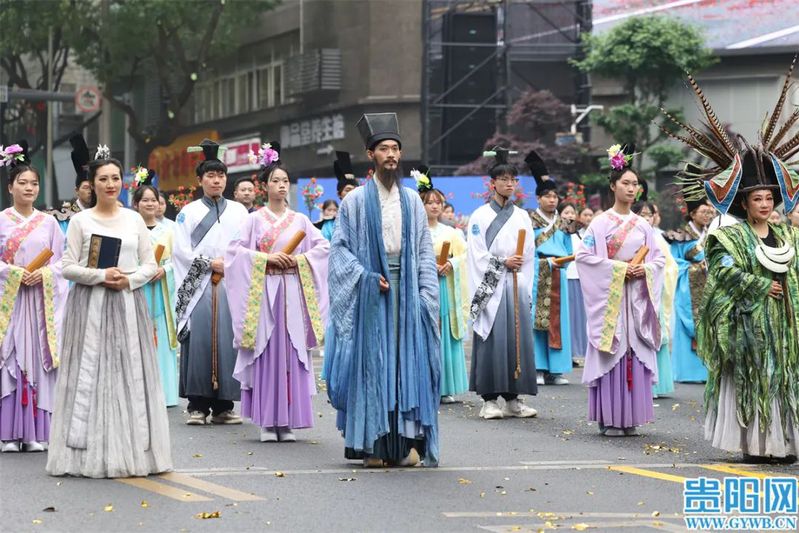 修心研学方阵3 石照昌 摄 图片