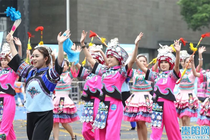 铜仁方阵5 石照昌摄 图片