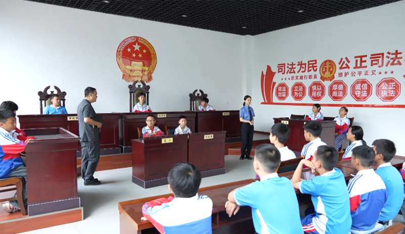 法治教育小课堂-FZ1002856077.png