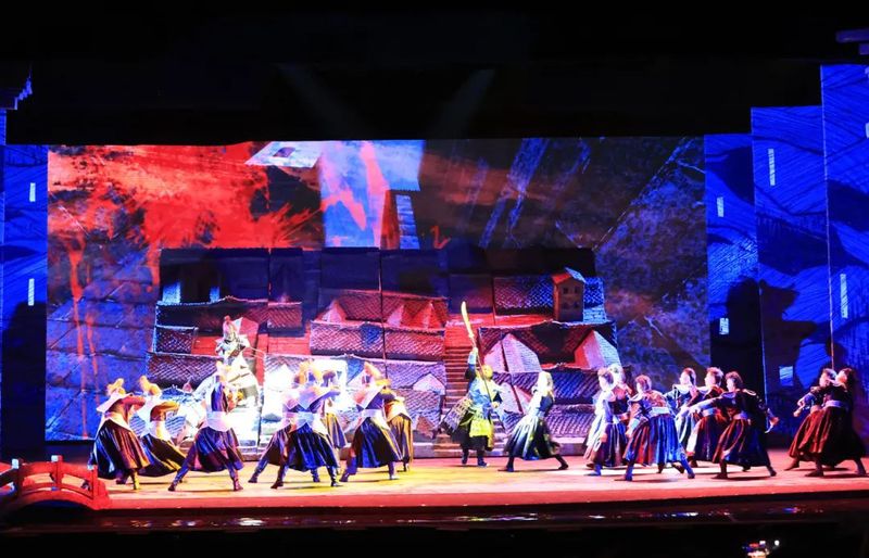 大型原创情景歌舞剧《屯堡长歌》在安顺隆重-FZ1002866220.JPG