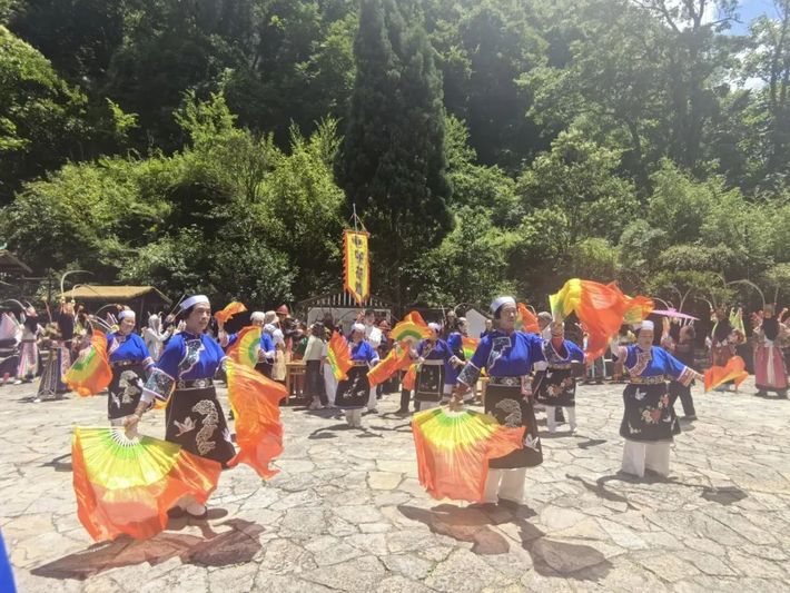 《跟着九哥逛屯堡》 激活文旅新体验-FZ1002905619.jpg