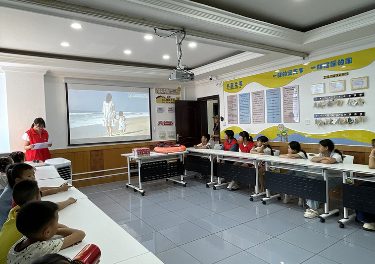 安顺经开区将军岩社区:互动式防溺宣传 -FZ10021007217.jpg