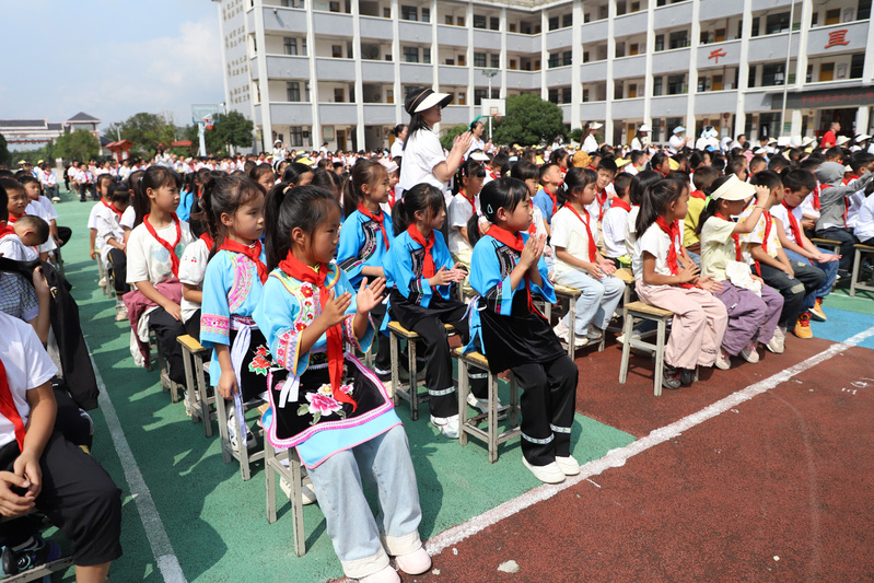 平坝区天龙中心小学活动现场 (5)-FZ10021117515.JPG