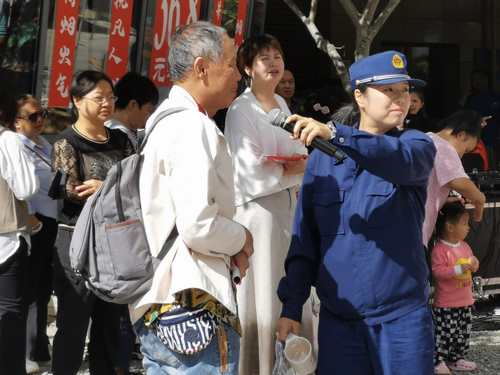 安顺经开区开展基层应急能力提升行动 织密-FZ10021202151.jpg