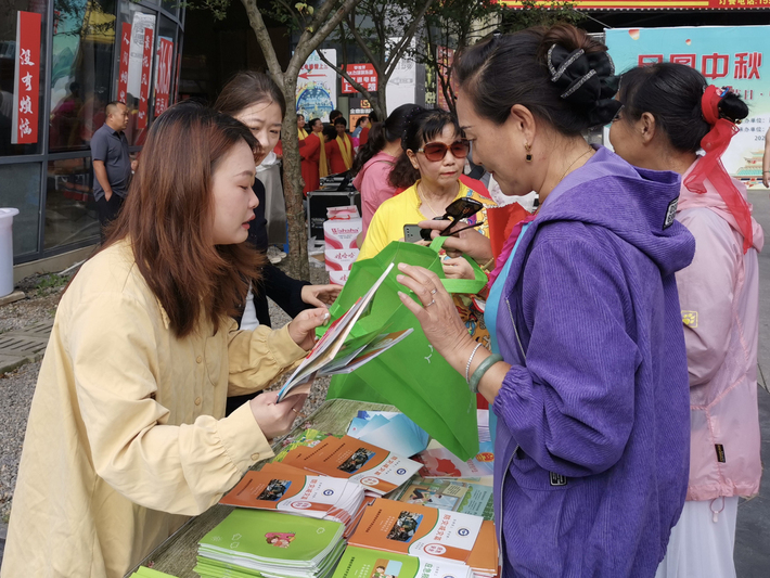 安顺经开区开展基层应急能力提升行动 织密-FZ10021202153.jpg